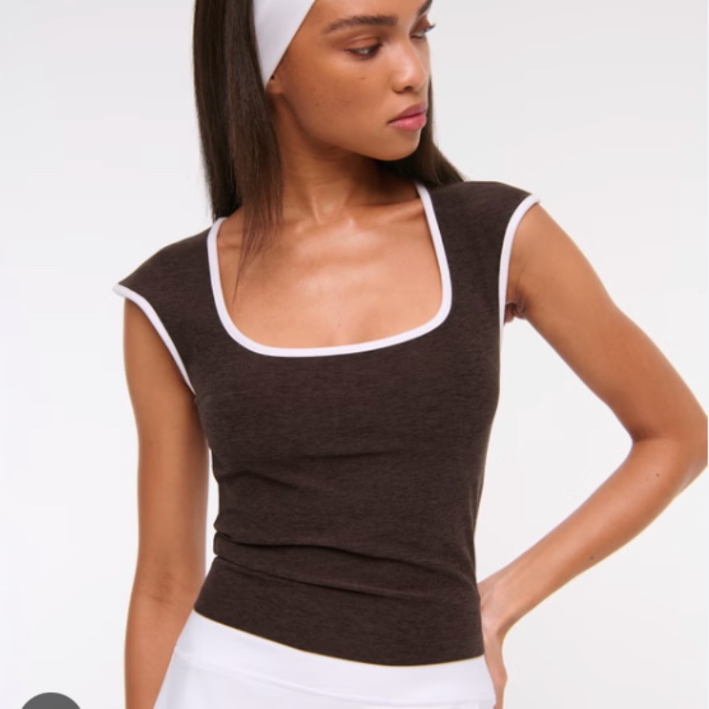 Abercrombie & Fitch Small Women's YPB everydaySOFT Cap Sleeve Top, Coffee